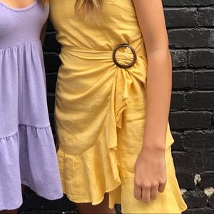 yellow dress!!